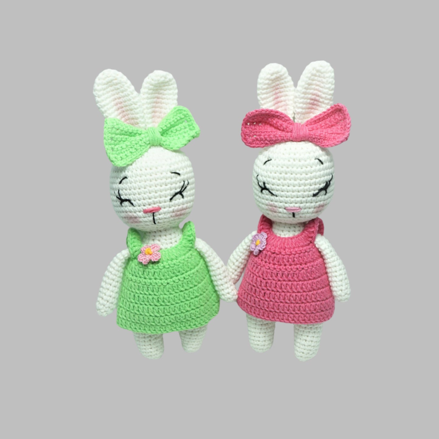https://handmadebylilia.com/
