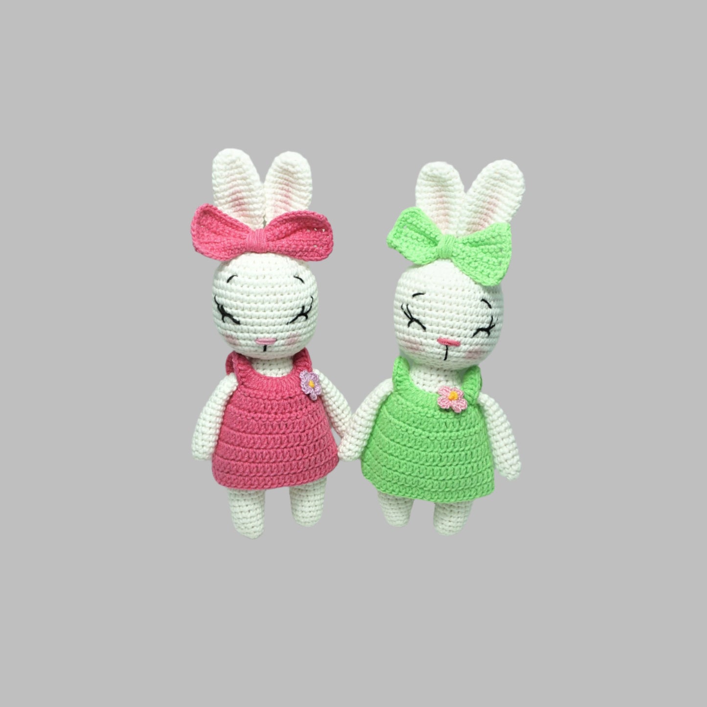 https://handmadebylilia.com/